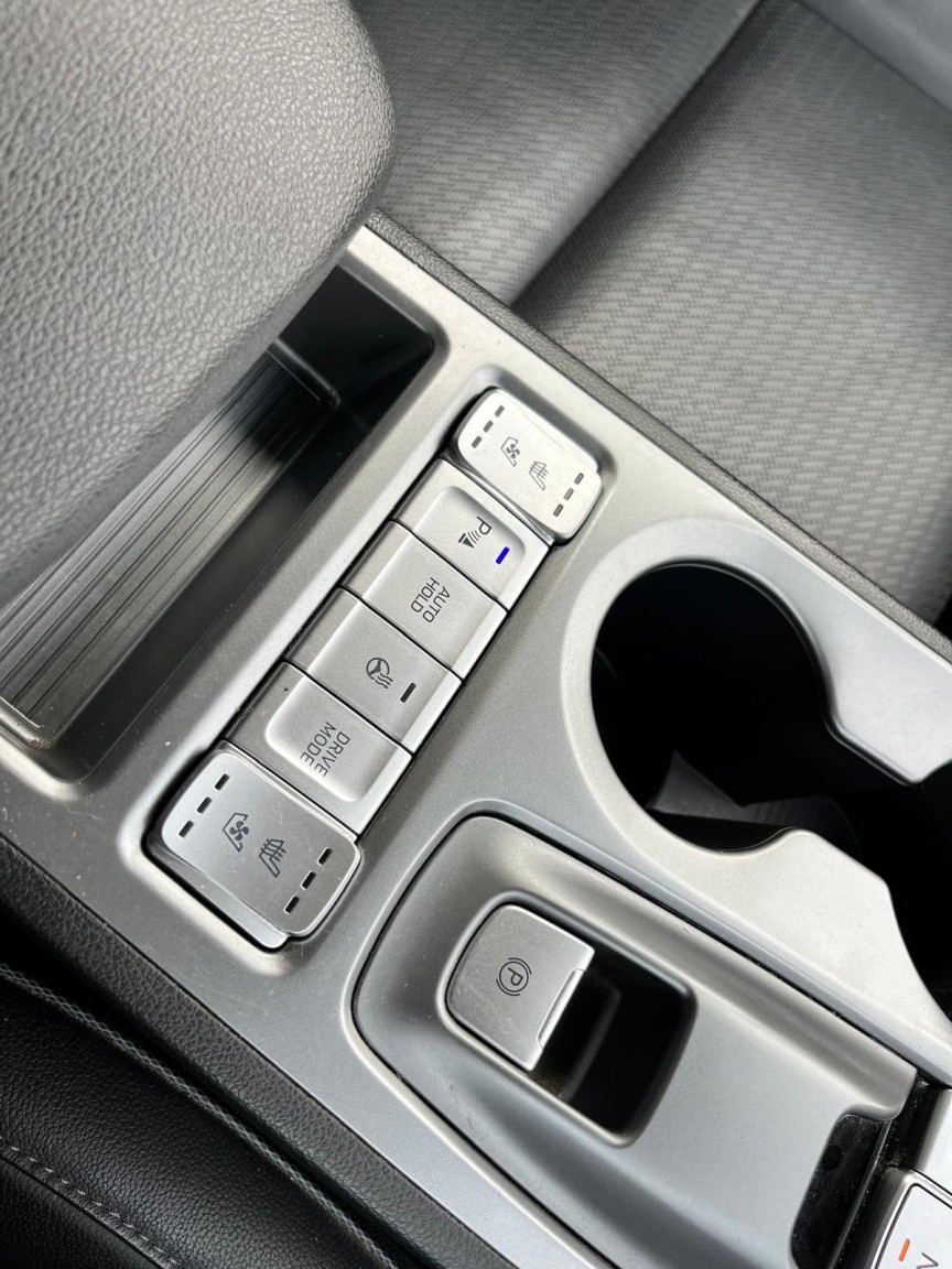 Used Hyundai KONA 2018 for sale - 77643690: Photo 13