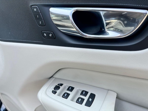 Used Volvo XC60 2019 for sale - 74983942: Photo 16