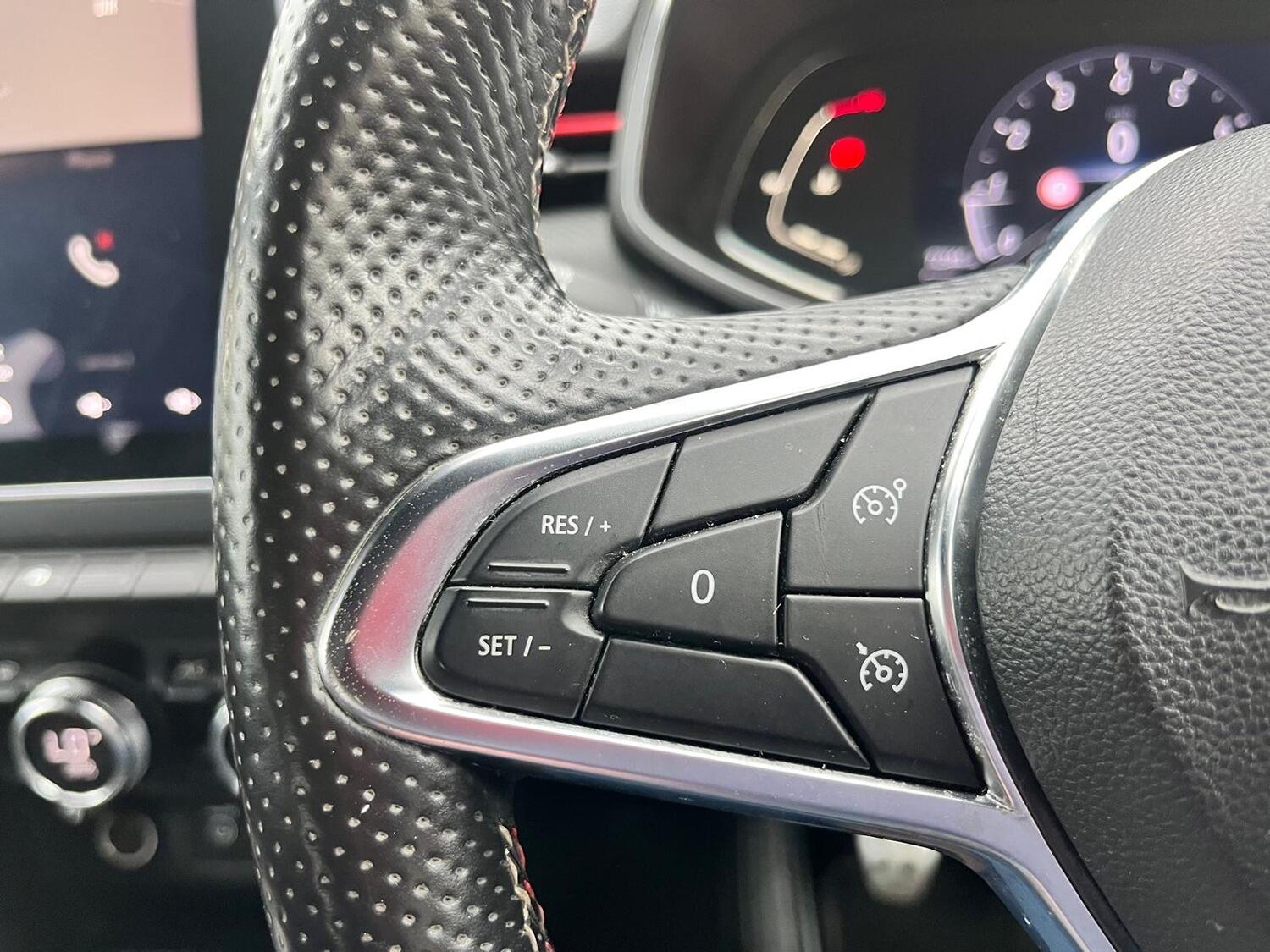 Used Renault Clio 2020 for sale - 77310721: Photo 15