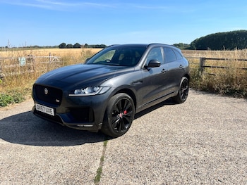 Used Jaguar F-Pace 2017 for sale - 79471038: Photo