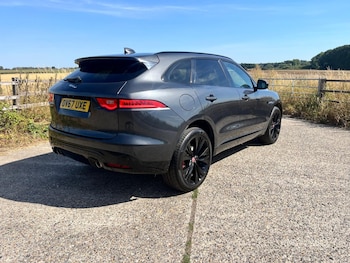 Used Jaguar F-Pace 2017 for sale - 79471038: Photo