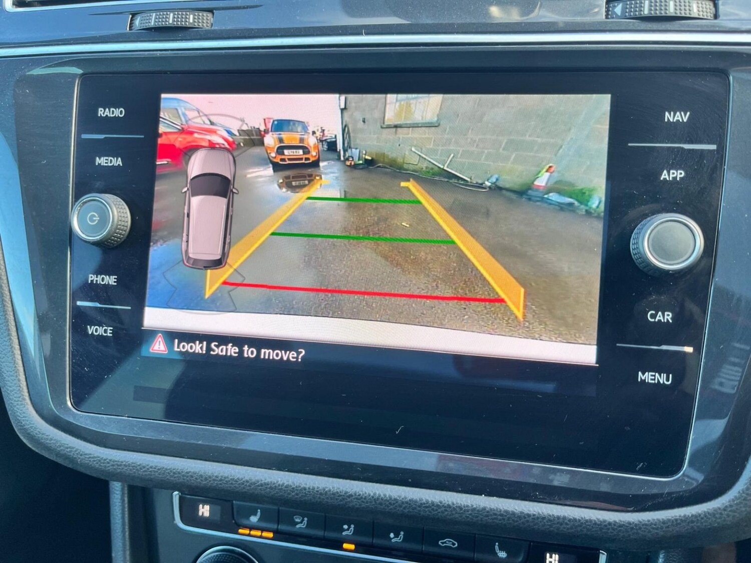 Used Volkswagen Tiguan 2018 for sale - 76794024: Photo 11