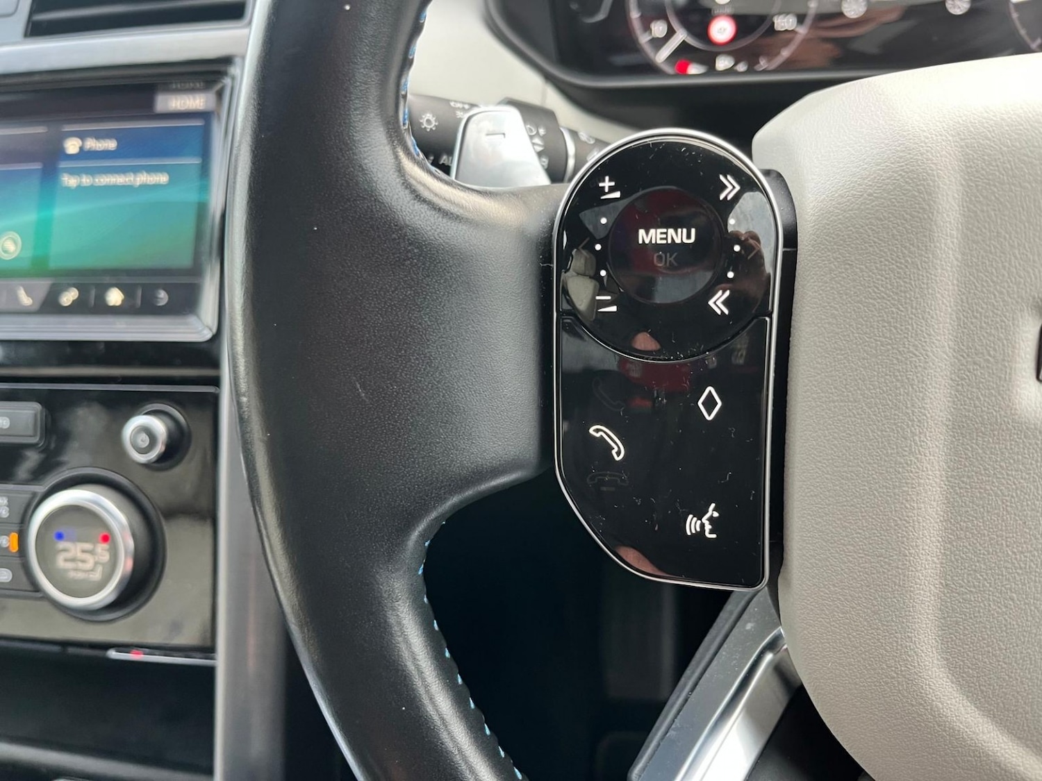 Used Land Rover Discovery 2019 for sale - 77118663: Photo 18