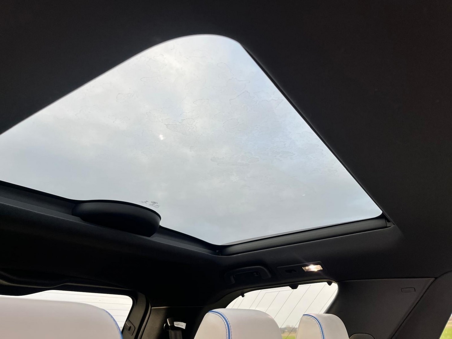 Used Land Rover Discovery 2019 for sale - 77118663: Photo 9