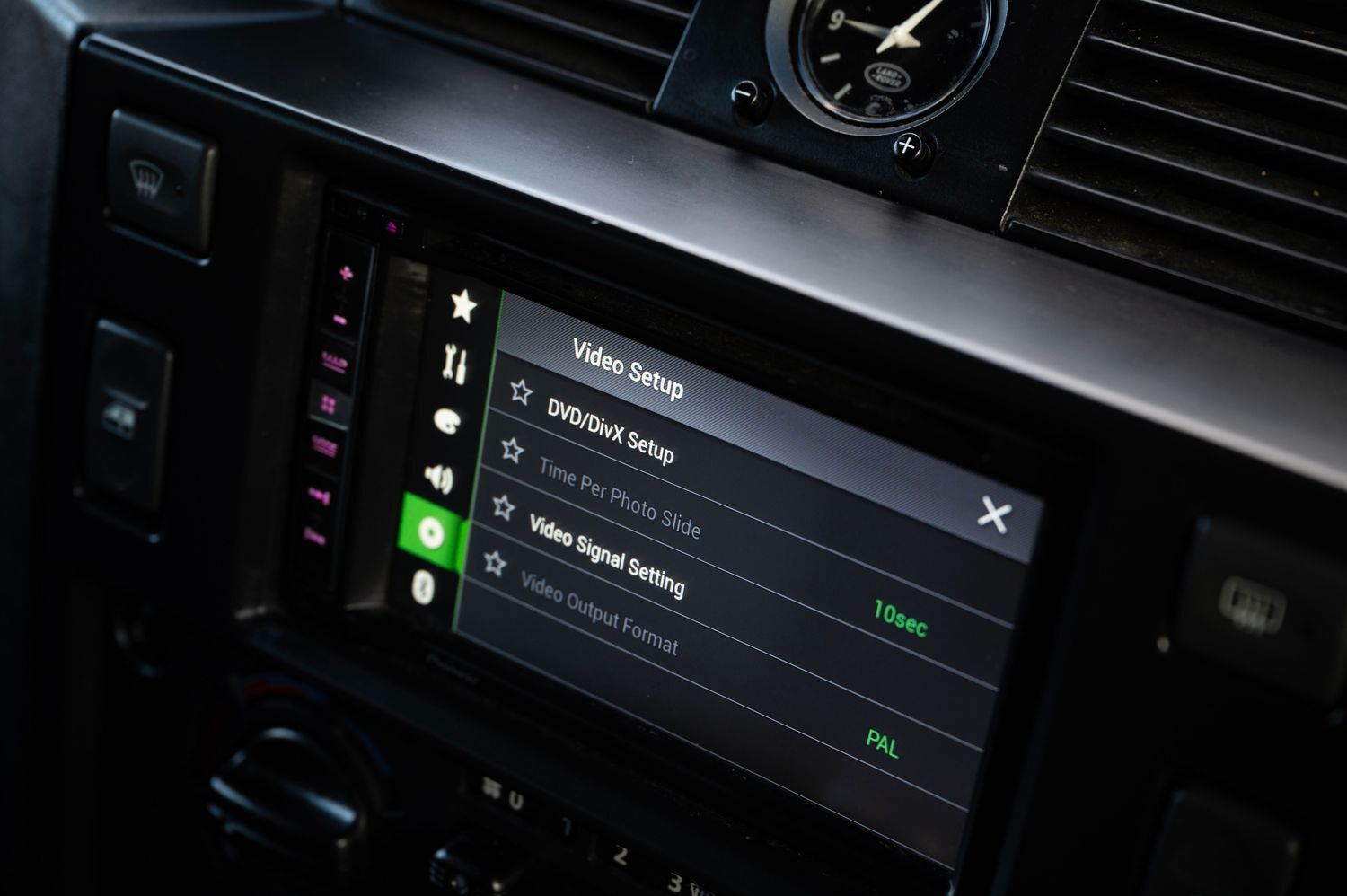 Used Land Rover Defender 2016 for sale - 76712731: Photo 11