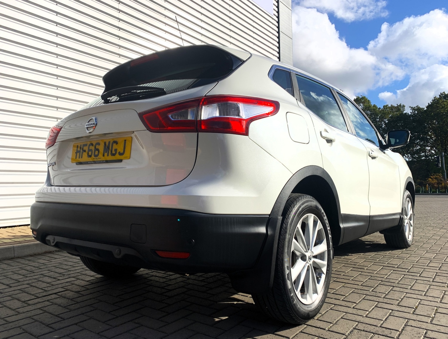 Used Nissan Qashqai 2016 for sale - 76353397: Photo 4