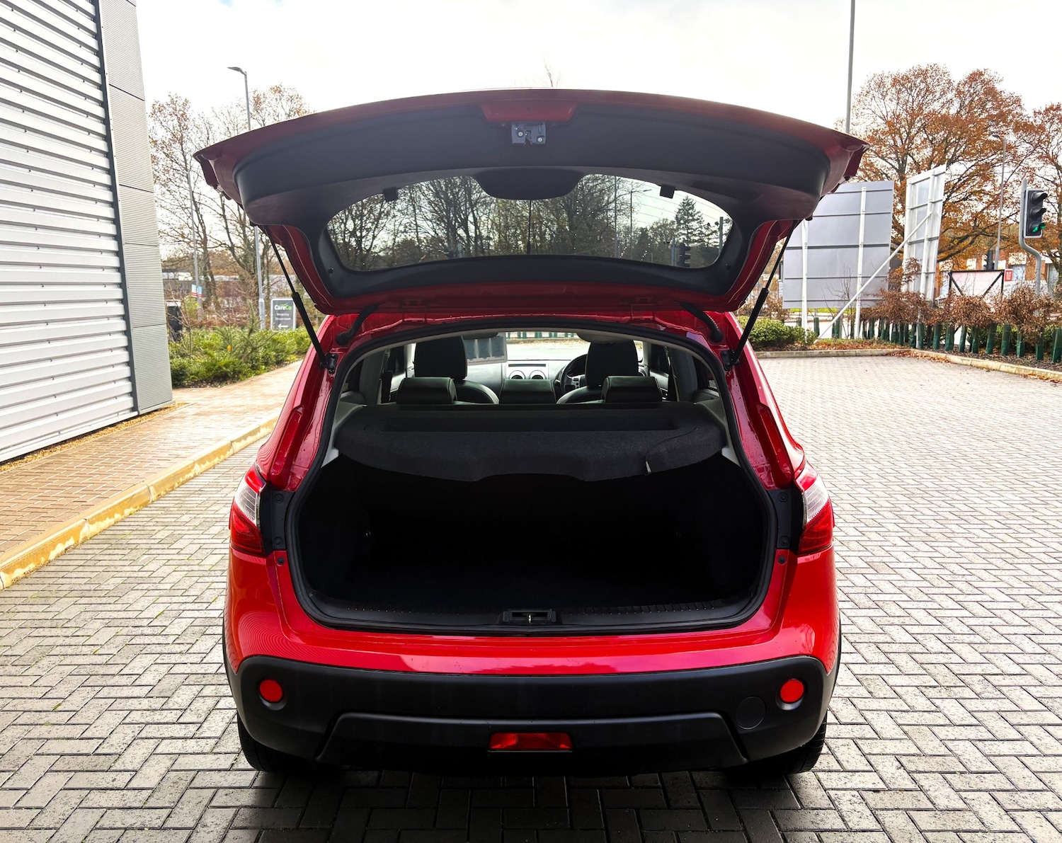 Used Nissan Qashqai 2013 for sale - 76845861: Photo 8