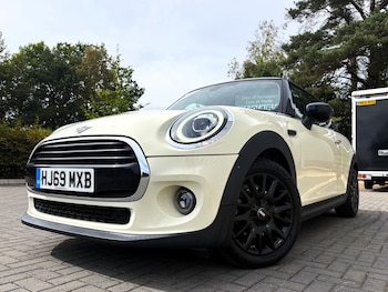 Used MINI Hatch 2019 for sale - 79556953: Photo