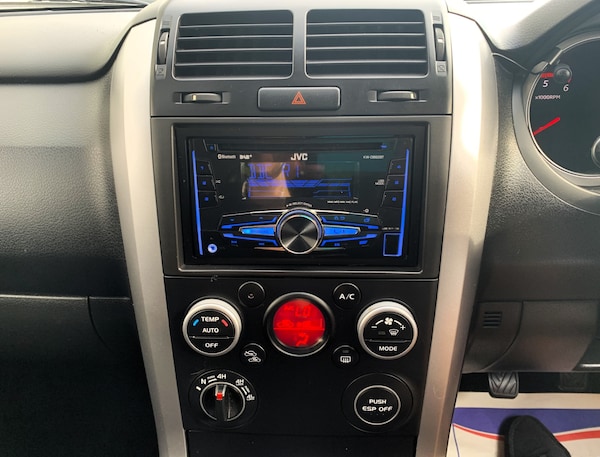 Used Suzuki Grand Vitara 2010 for sale - 76263374: Photo 14