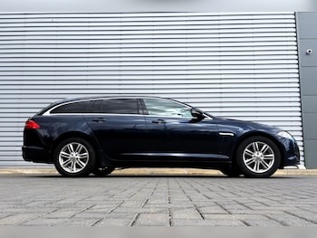 Used Jaguar XF 2013 for sale - 79327573: Photo