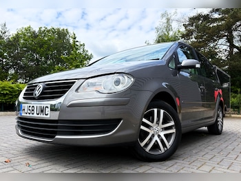 Used Volkswagen Touran 2008 for sale - 78537253: Photo
