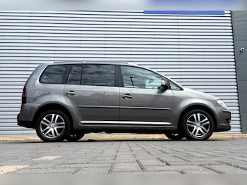 Used Volkswagen Touran 2008 for sale - 78537253: Photo