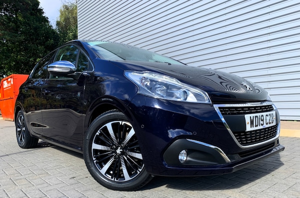 Used Peugeot 208 2019 for sale - 75749260: Photo 2