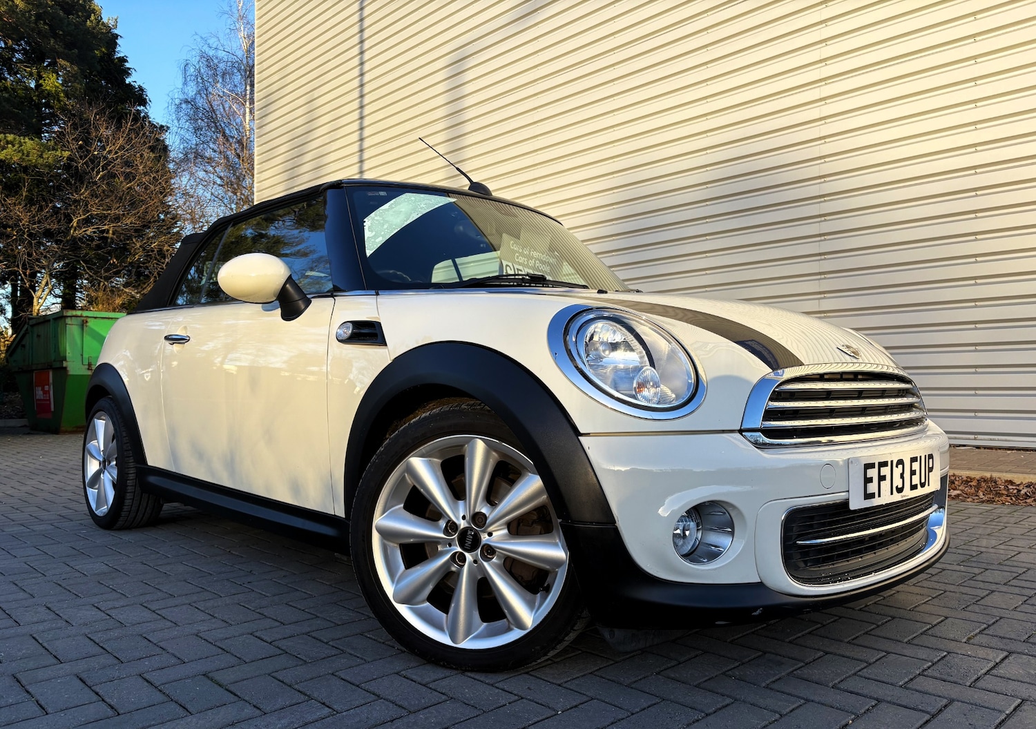 Used MINI Convertible 2013 for sale - 77094458: Photo 2