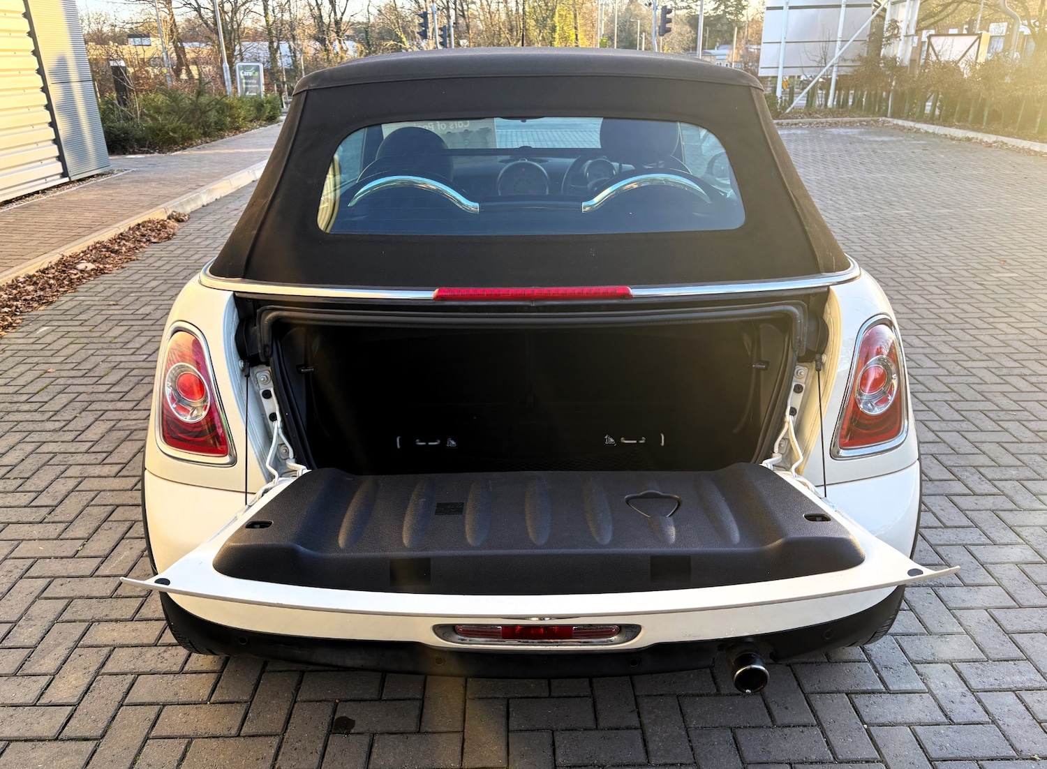 Used MINI Convertible 2013 for sale - 77094458: Photo 9