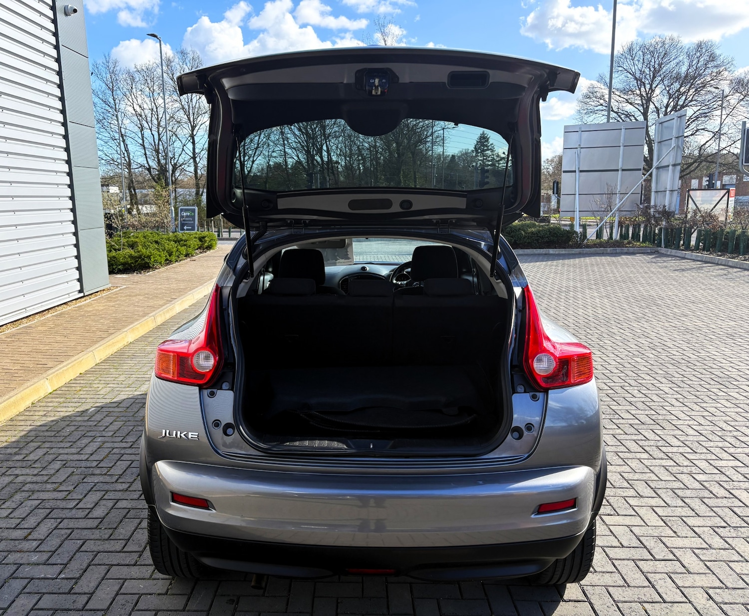 Used Nissan Juke 2014 for sale - 77890085: Photo 8