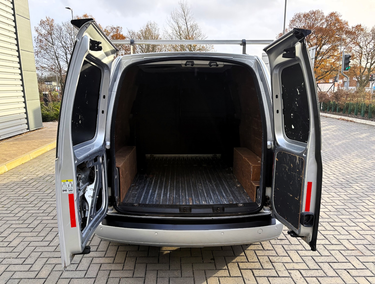 Used Volkswagen Caddy Maxi 2012 for sale - 76845938: Photo 9