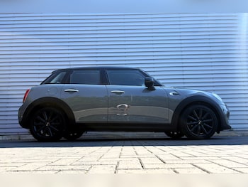 Used MINI Hatch 2019 for sale - 79162279: Photo
