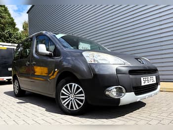 Used Peugeot Partner Tepee 2011 for sale - 79584076: Photo
