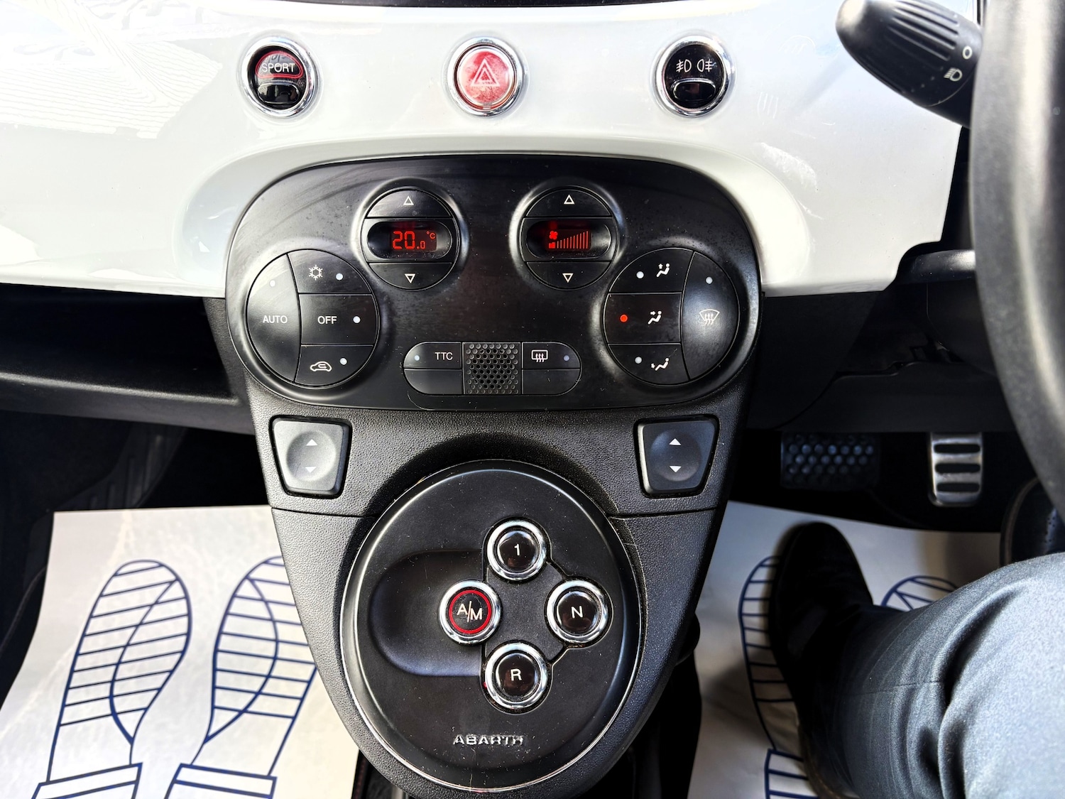 Used Abarth 500 2011 for sale - 78211185: Photo 14