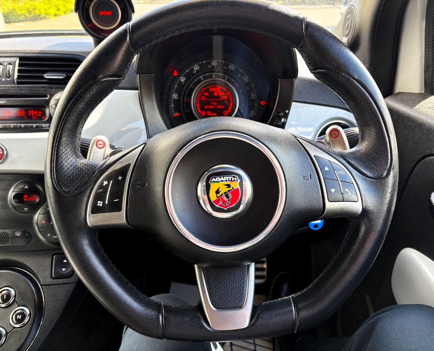 Used Abarth 500 2011 for sale - 78211185: Photo 16