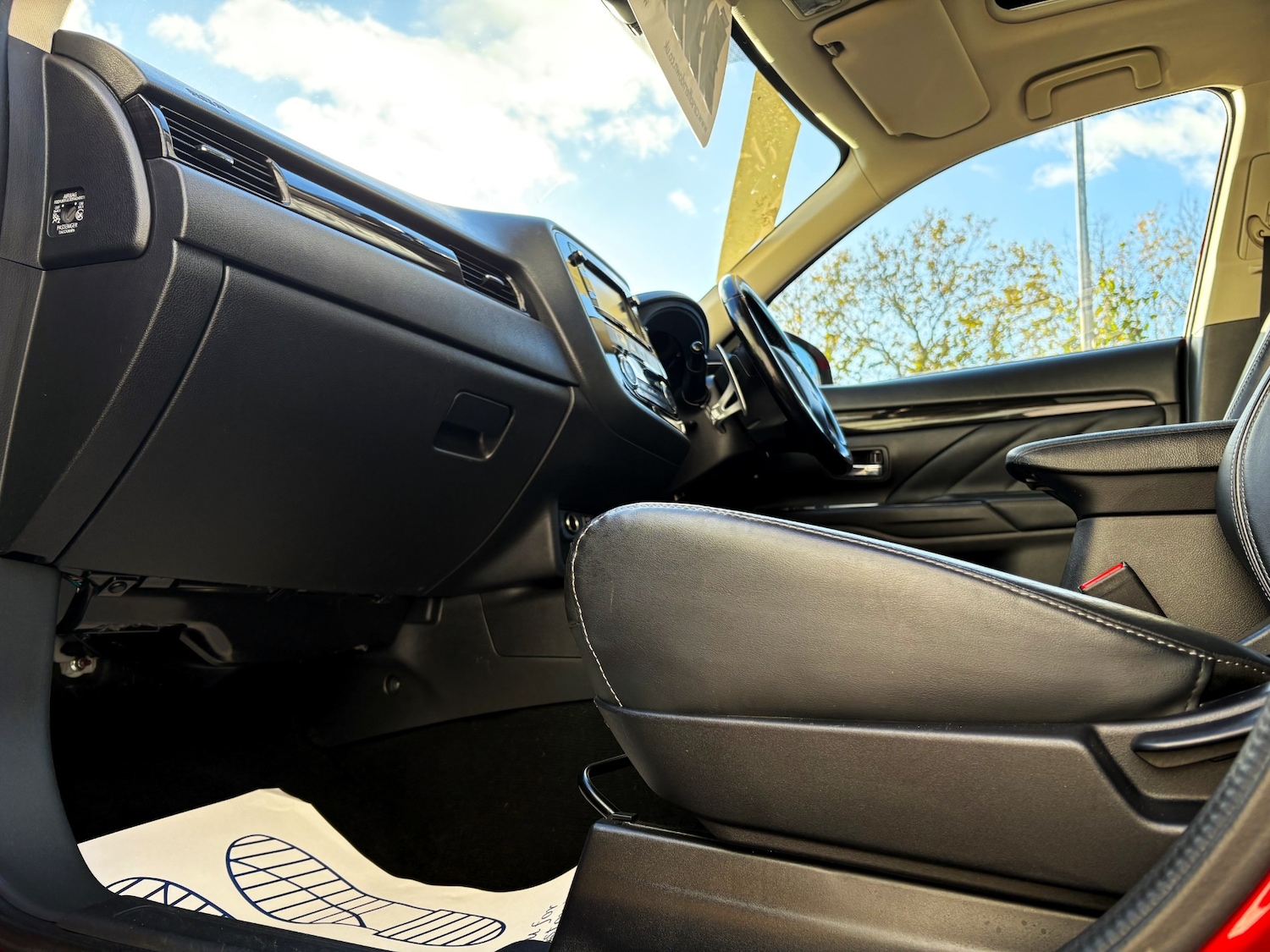 Used Mitsubishi Outlander 2015 for sale - 76640069: Photo 10