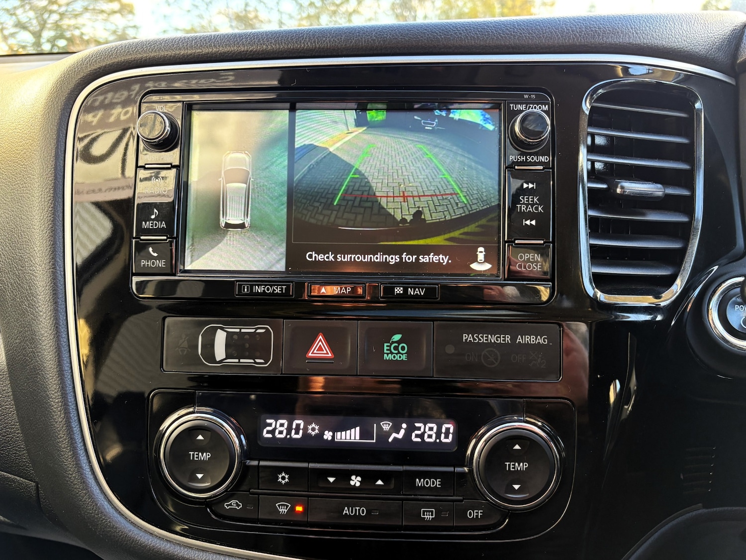 Used Mitsubishi Outlander 2015 for sale - 76640069: Photo 15