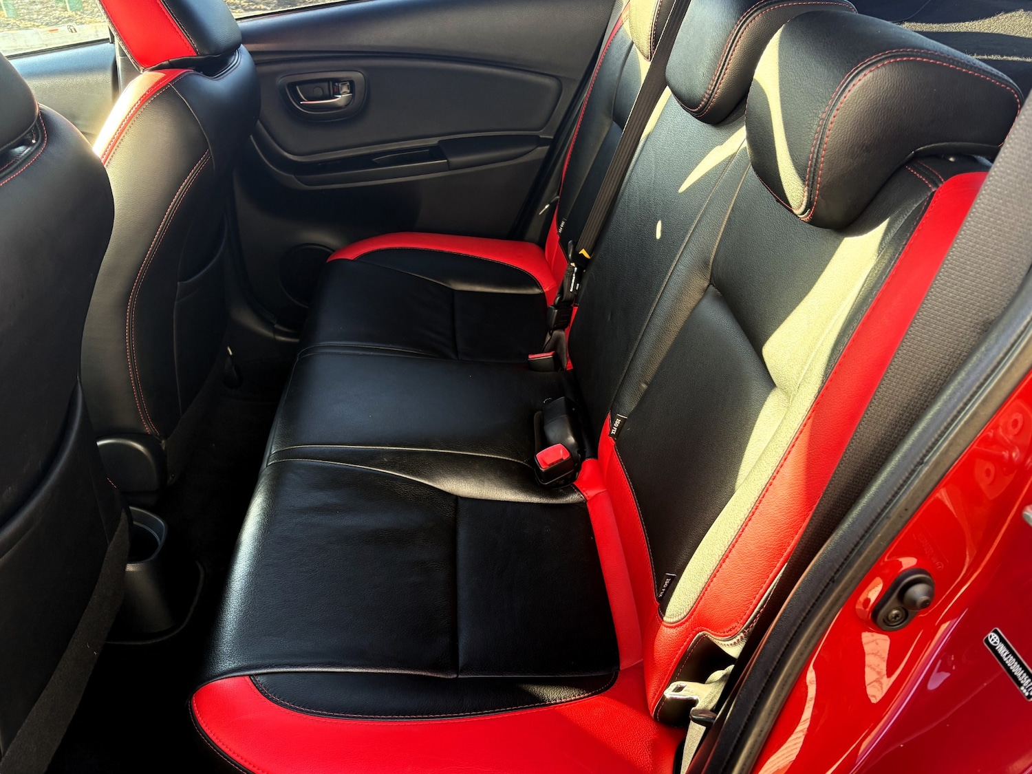 Used Toyota Yaris 2016 for sale - 77054892: Photo 12