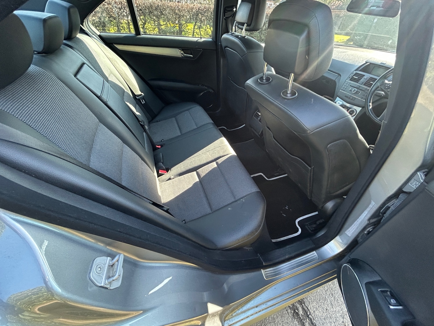 Used Mercedes-Benz C Class 2010 for sale - 77716466: Photo 14