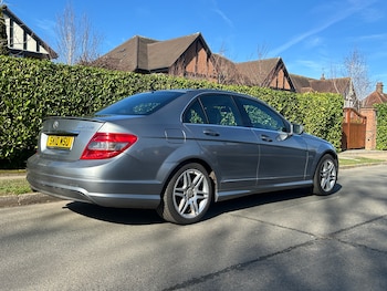 Used Mercedes-Benz C Class 2010 for sale - 77716466: Photo