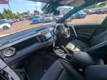 Used Toyota RAV4 2017 for sale - 74586642: Photo