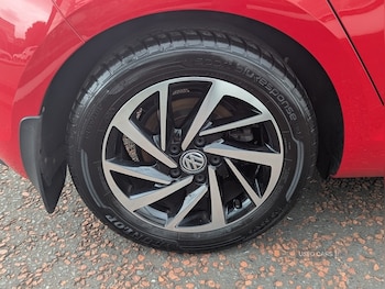 Used Volkswagen Golf 2019 for sale - 75721025: Photo