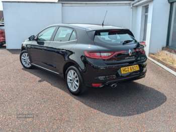 Used Renault Megane 2017 for sale - 74889435: Photo