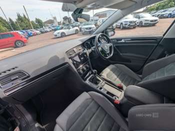 Used Volkswagen Golf 2018 for sale - 74959459: Photo