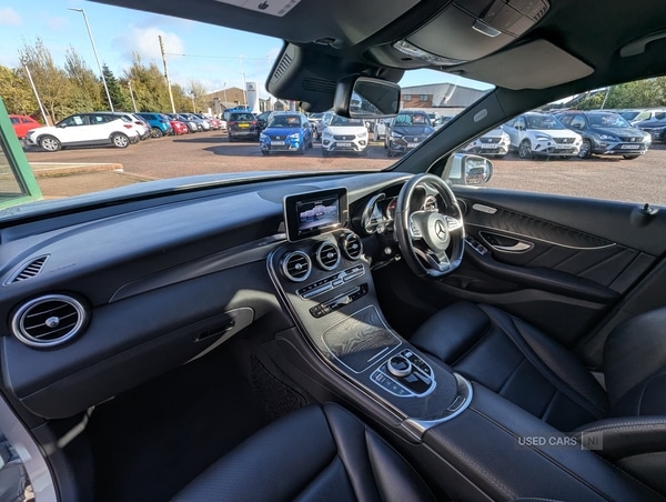 Used Mercedes-Benz GLC 2017 for sale - 76372137: Photo 2