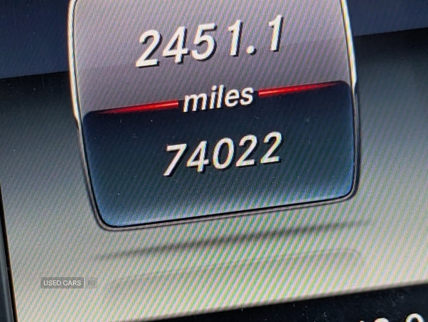 Used Mercedes-Benz GLC 2017 for sale - 76372137: Photo 32