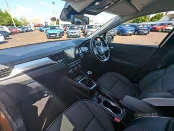 Used Renault Captur 2022 for sale - 74557644: Photo