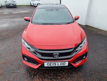 Used Honda Civic 2019 for sale - 76914308: Photo