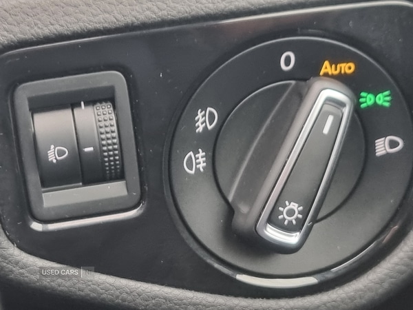 Used Volkswagen Golf 2017 for sale - 77082181: Photo 29