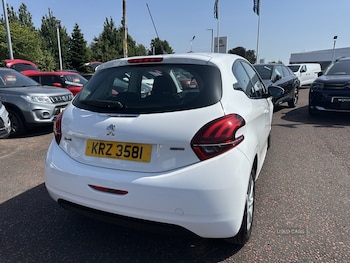 Used Peugeot 208 2016 for sale - 79034807: Photo