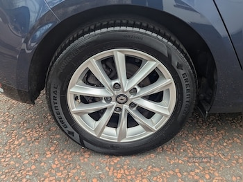 Used Renault Megane 2017 for sale - 75682421: Photo