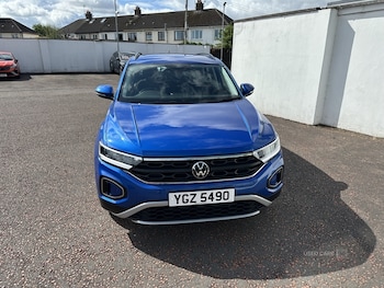 Used Volkswagen T-Roc 2023 for sale - 79396789: Photo