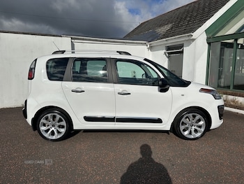 Used Citroen C3 Picasso 2017 for sale - 79389243: Photo