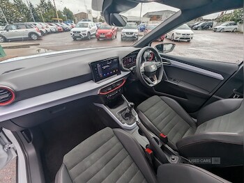 Used SEAT Arona 2024 for sale - 75942421: Photo