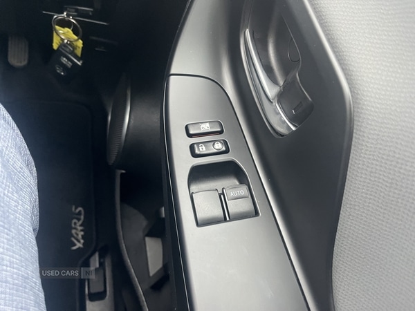 Used Toyota Yaris 2015 for sale - 77840331: Photo 12