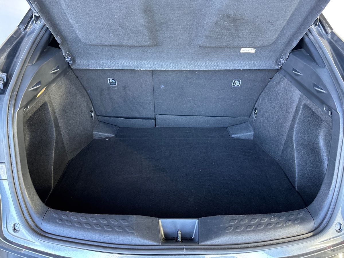 Used Toyota C-HR 2018 for sale - 77855734: Photo 17