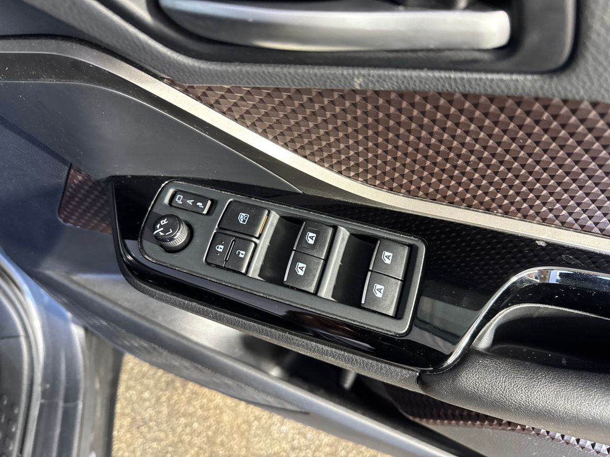 Used Toyota C-HR 2018 for sale - 77855734: Photo 24