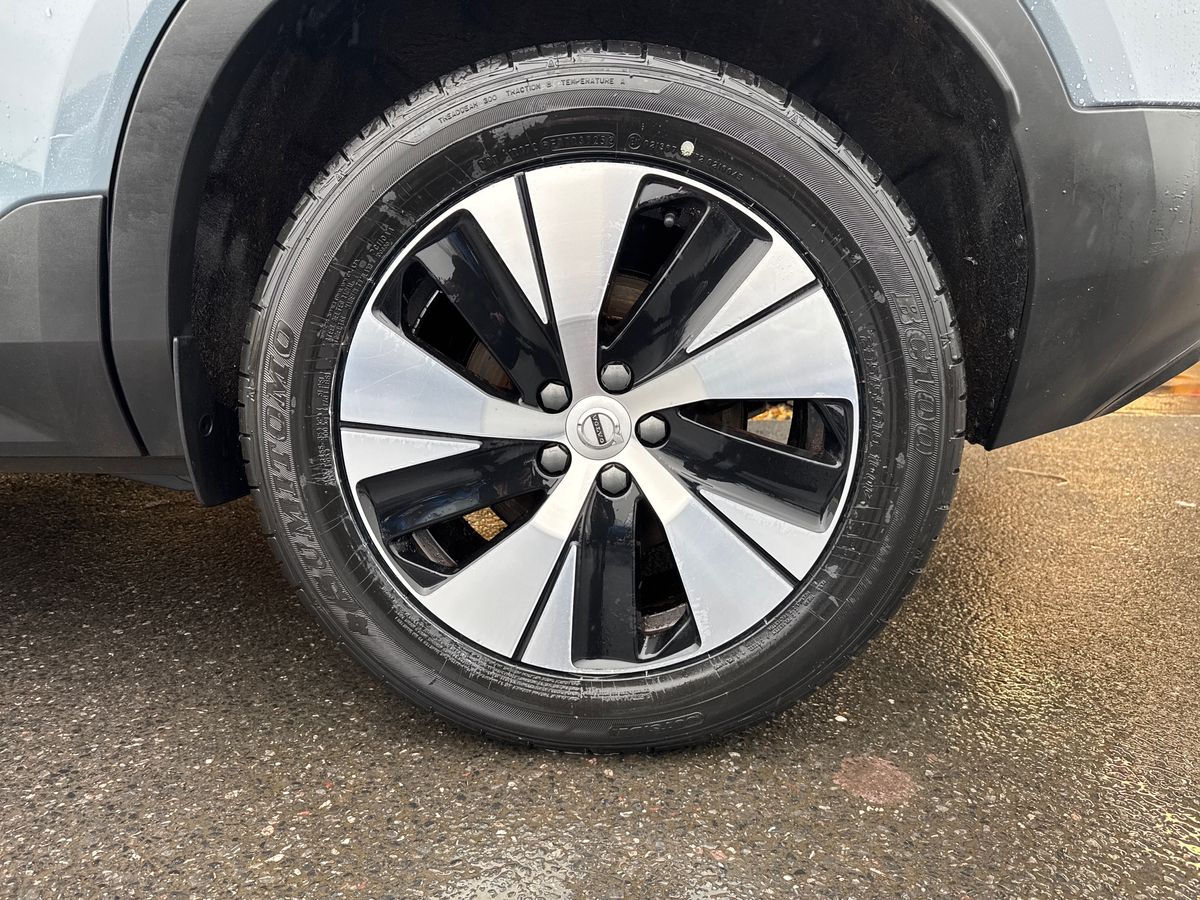 Used Volvo XC40 2023 for sale - 77959896: Photo 14