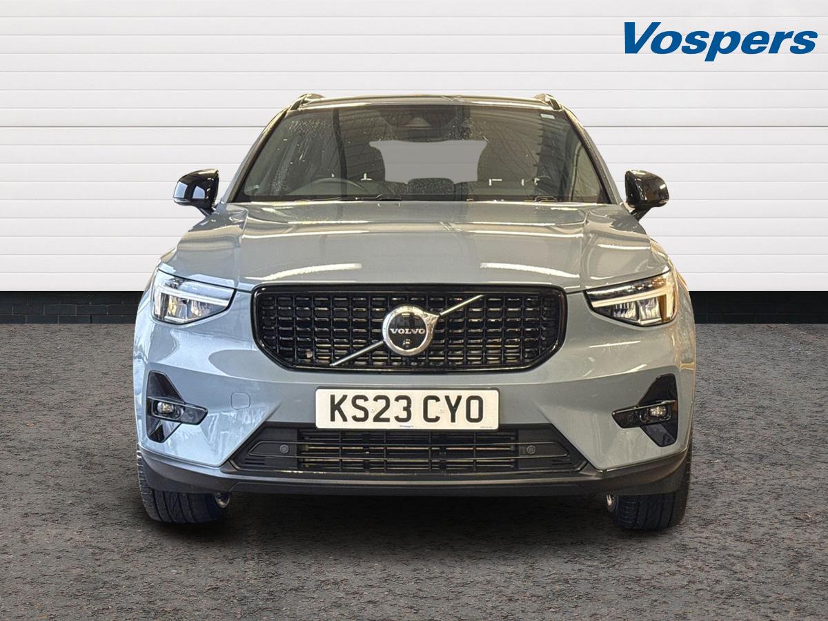 Used Volvo XC40 2023 for sale - 77959896: Photo 2