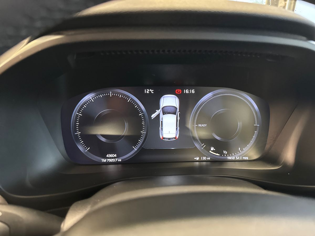 Used Volvo XC40 2023 for sale - 77959896: Photo 23